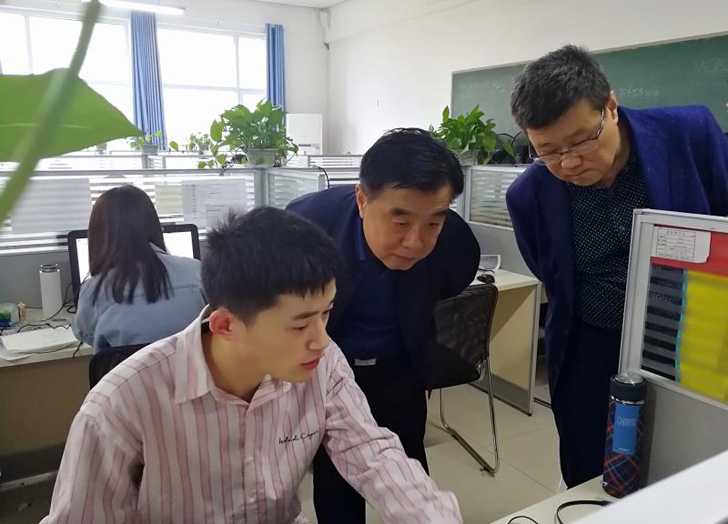  學(xué)院黨委書記展德明到青島校區(qū)調(diào)研黨建和思政工作(圖文)