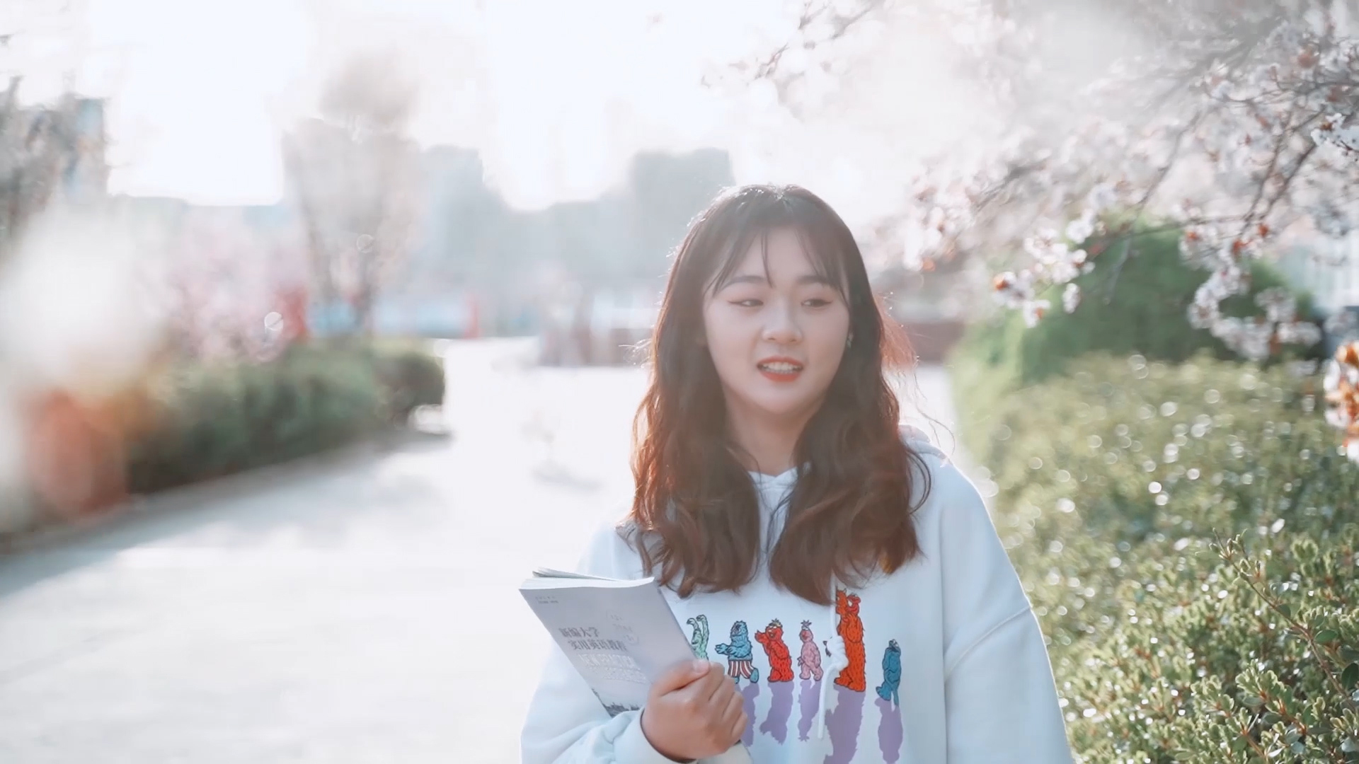 春有約，花不誤，愿一切美好都如約而至。