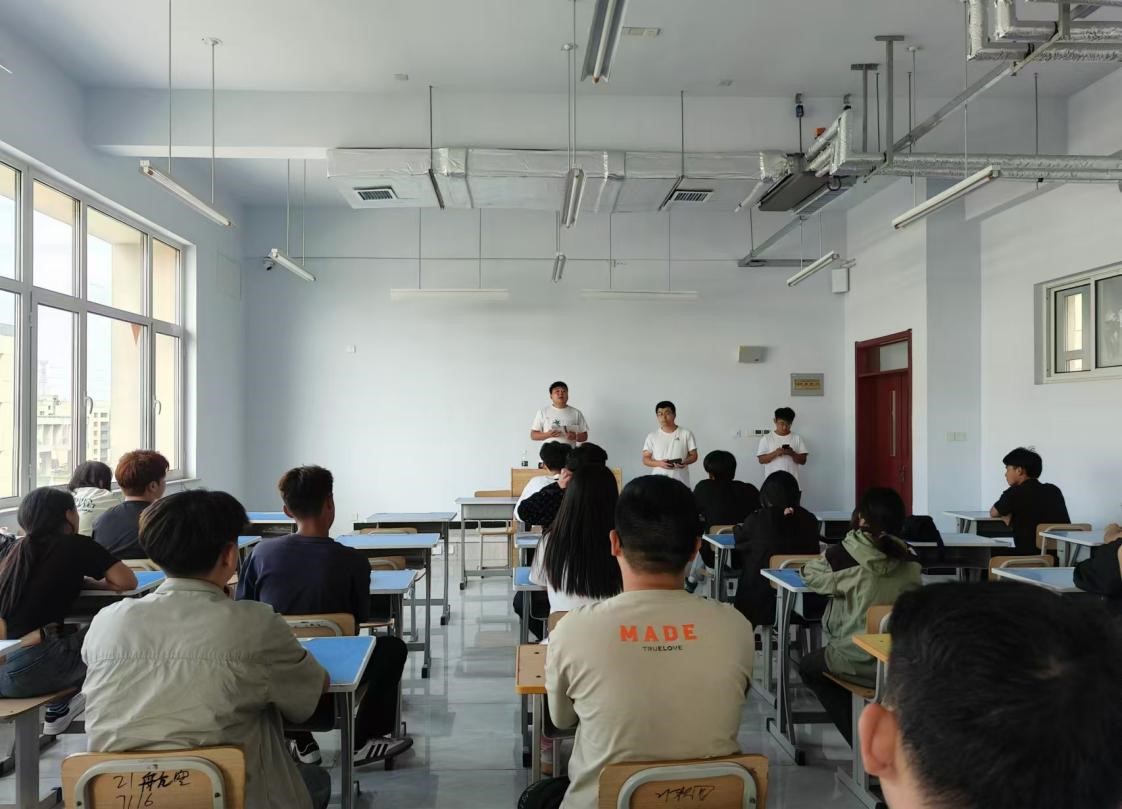 我院第一屆學(xué)生會、自律會成立大會